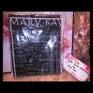 Mary Kay travel roll up bag